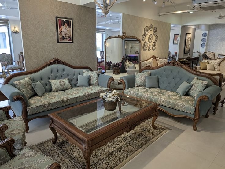 Versailles Grand Living Suite